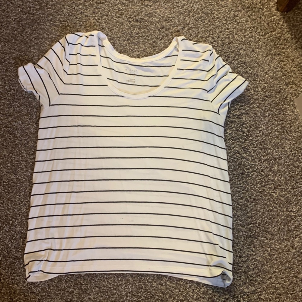 Women’s short sleeve shirt